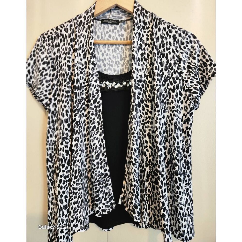 F31 Notations leopard print blouse petite